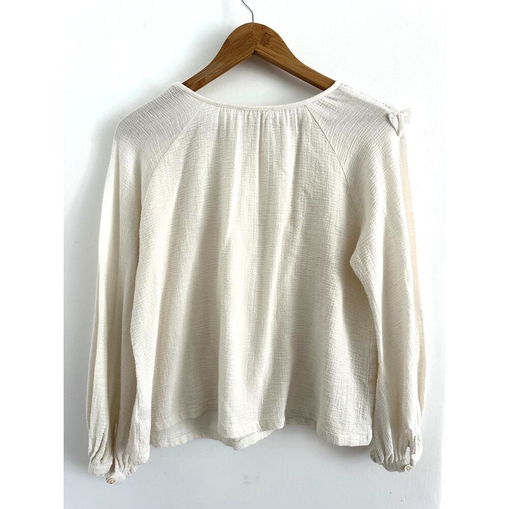 Elegant White Lace Women's Top - Picture 7 of 7